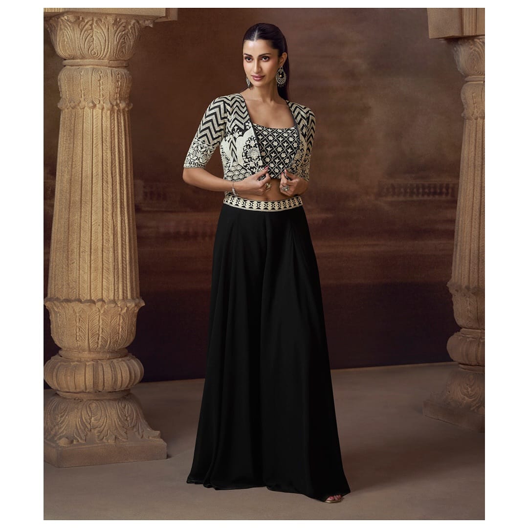 Ethereal Grace – The Georgette Glam Edit
