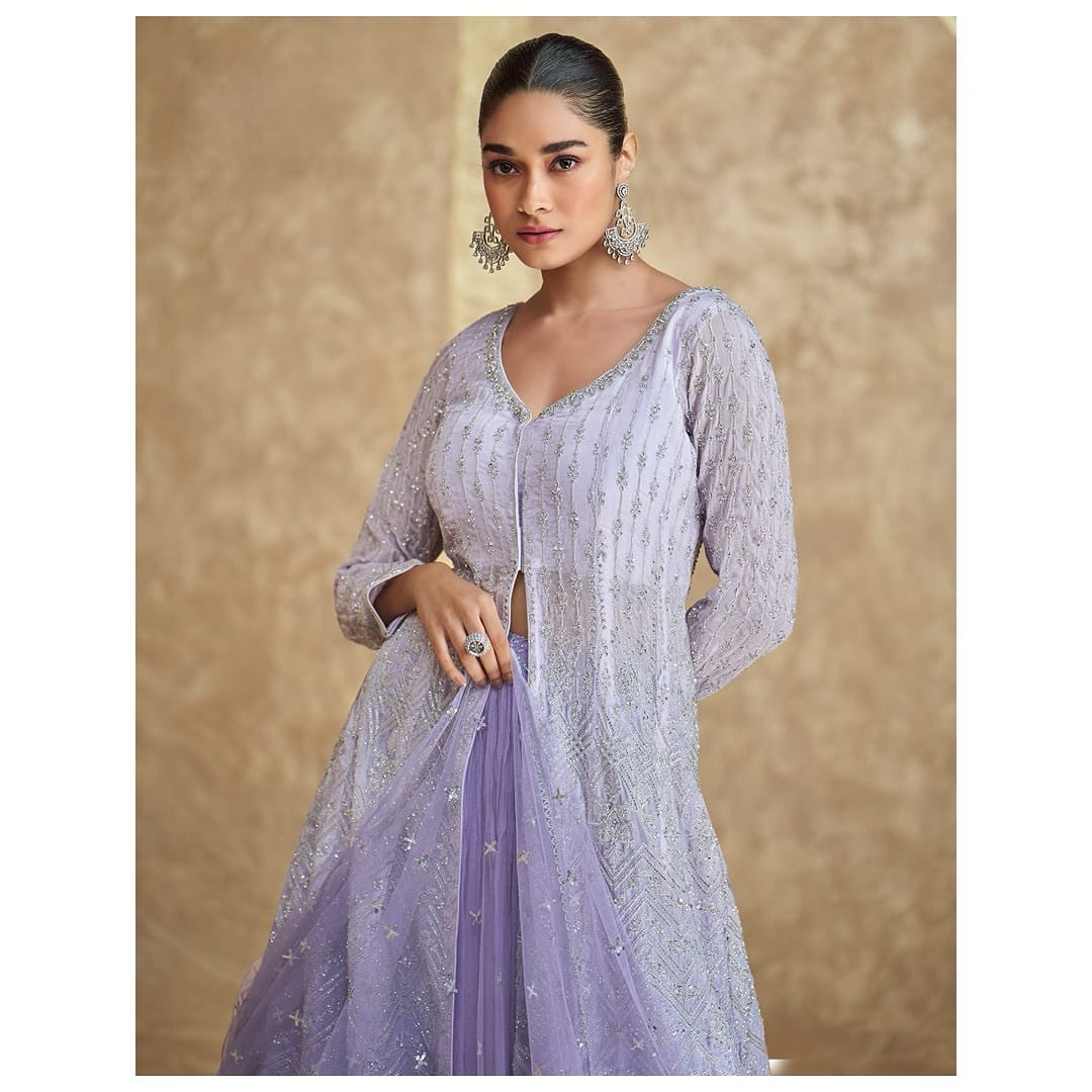 Whispers of Grace – Trio of Elegance